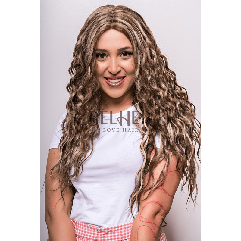 Discover the Amy wig that it's similar with natural hair. Discover the Amy wig that it's similar with natural hair.