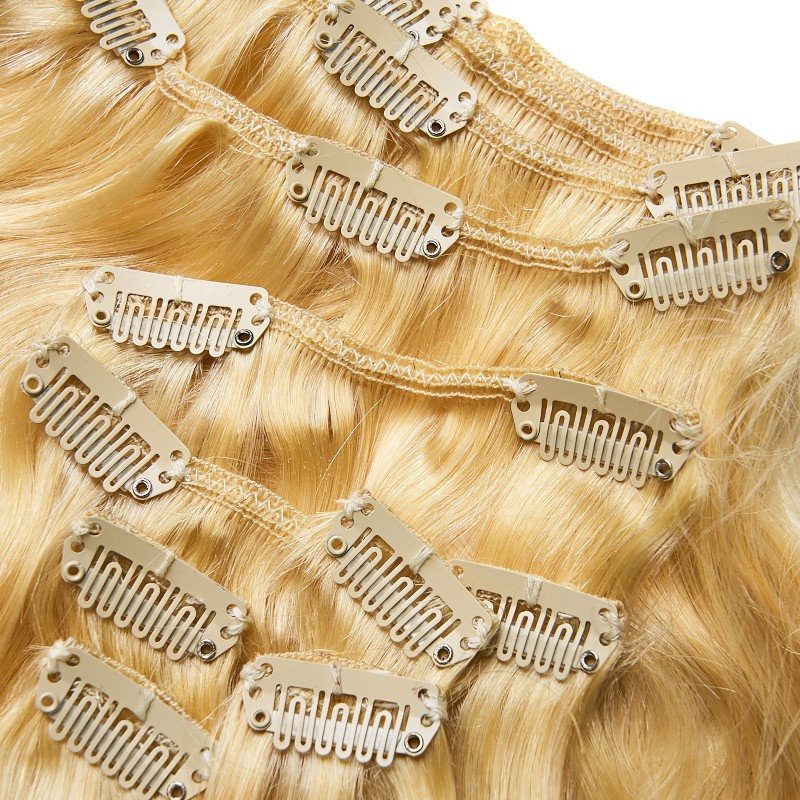 Premium Wavy Clip-On Extensions Light Blonde Premium Wavy Clip-On Extensions Light Blonde