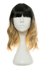 Perucă ombre blondă cu breton drept, căciulă neagră și păr ondulat