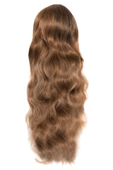 Perucă NELY Balayage cu păr ondulat lung, vedere din spate, brun cu nuanțe deschise.