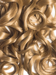 Blond Miere Coada Par Ondulat