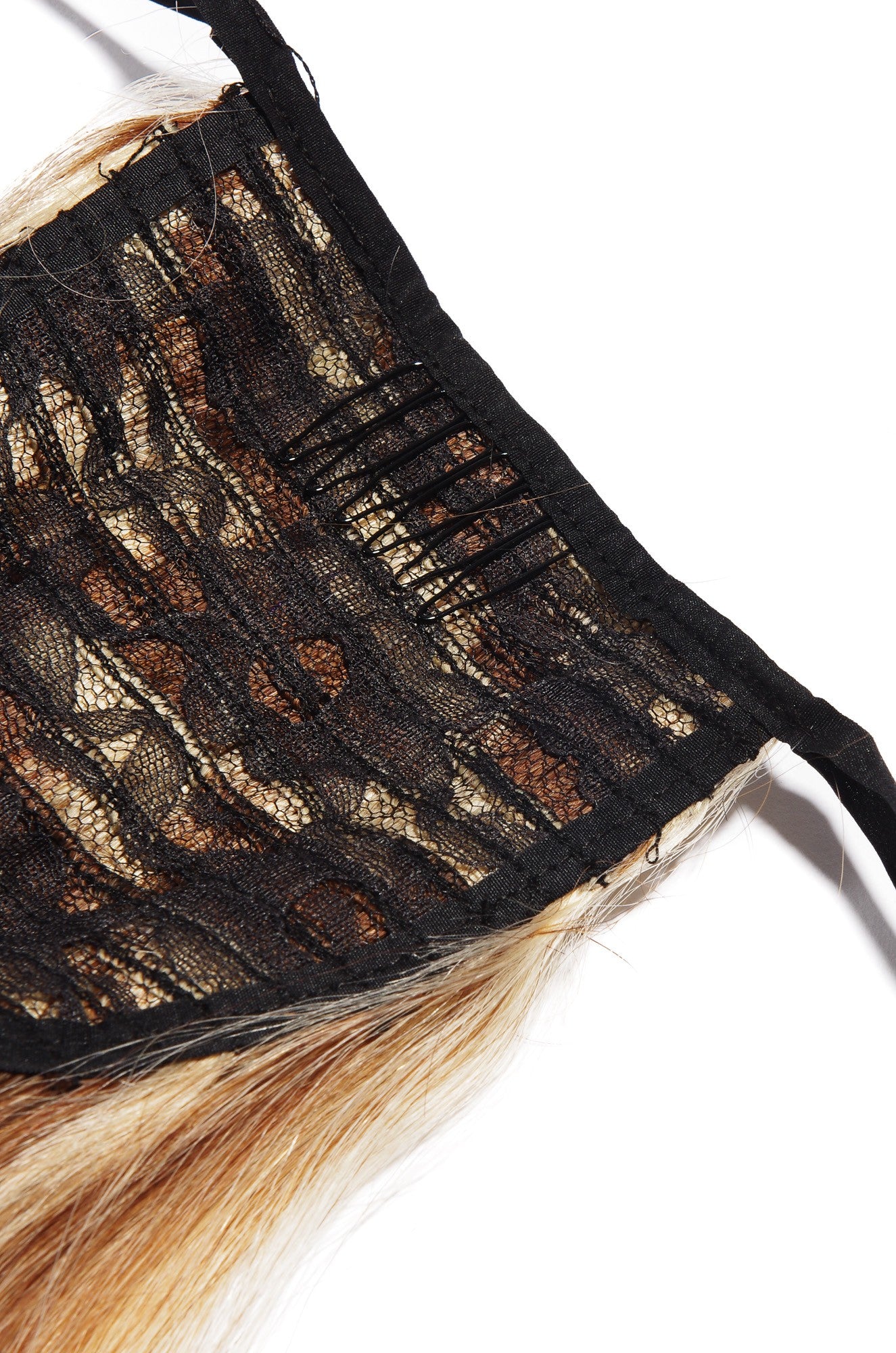 Saten Cu Suvite Coada Deluxe