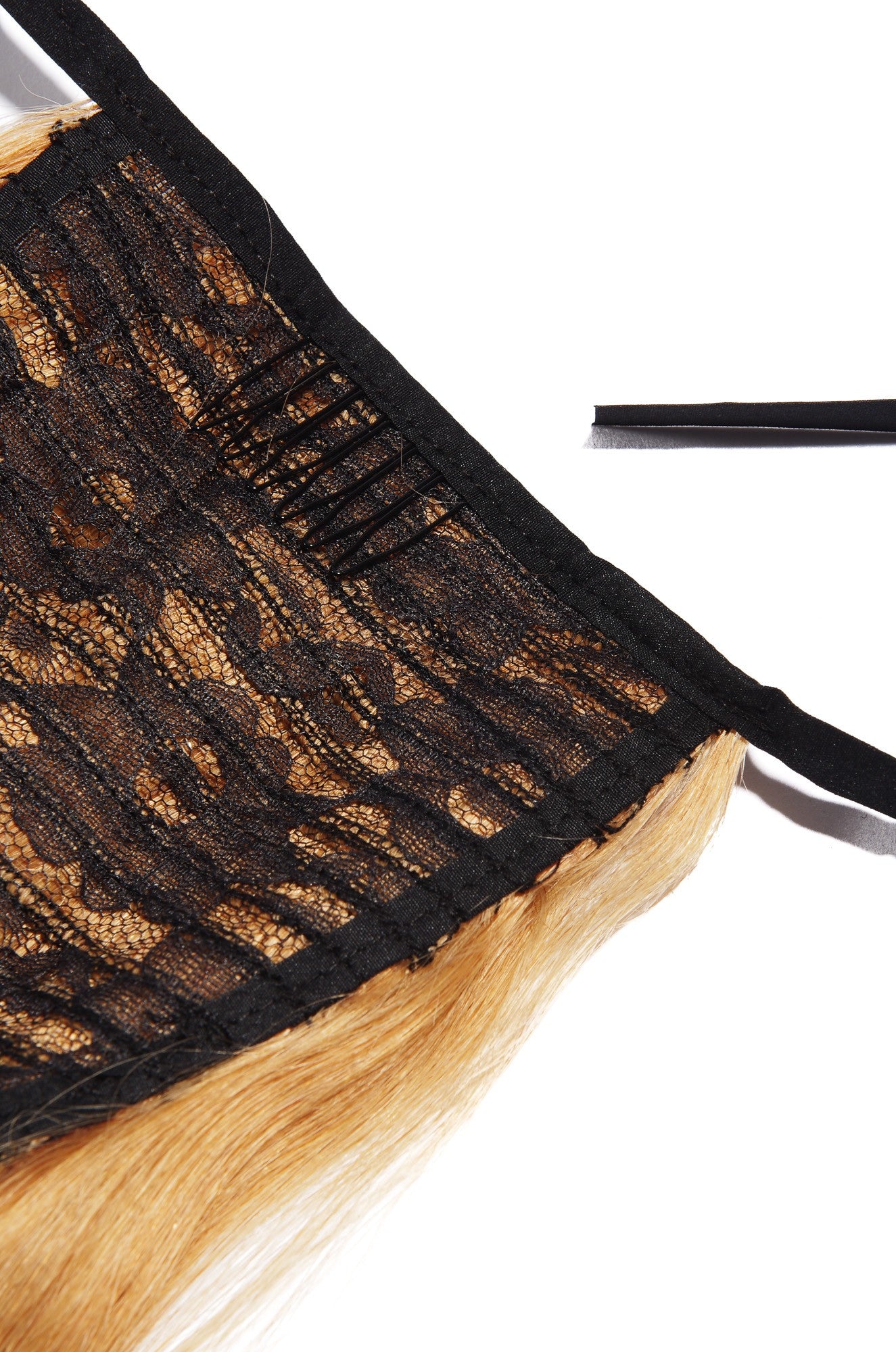 Blond Aluna Coada Deluxe