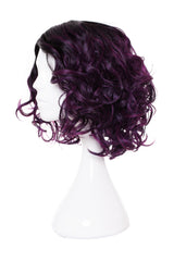 Perucă ondulată în balayage violet, păr buclat negru-violet, vedere laterală pe manechin