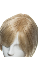 Perucă KIM Mix Blond, păr blond deschis, cărare și breton frontal, detaliu